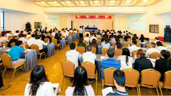 埋头赶路，也要抬头寻道