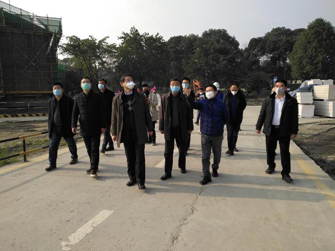 集团党委书记、董事长任丁率队 赴金牛宾馆检查工作