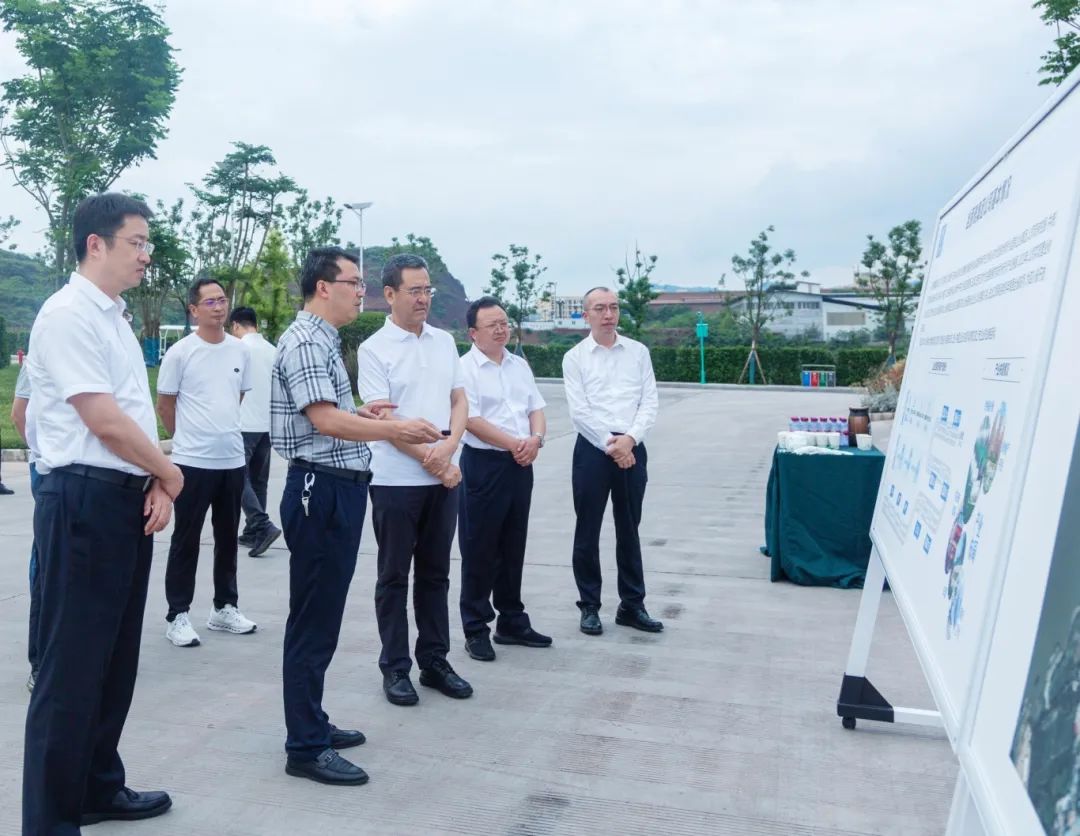 省国资委党委书记、主任冯文生赴宜宾调研国企改革深化提升行动工作并主持召开片区座谈会